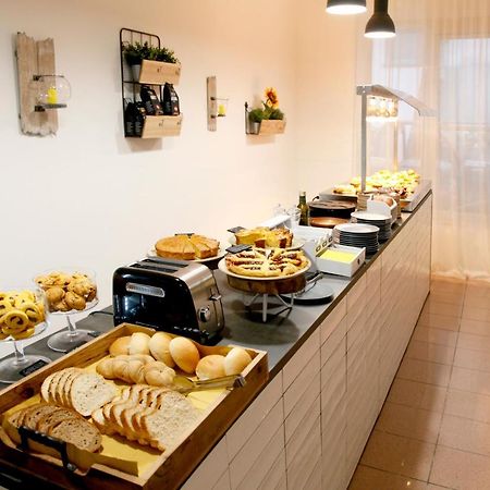 Hotel Villa Edda Riccione Esterno foto