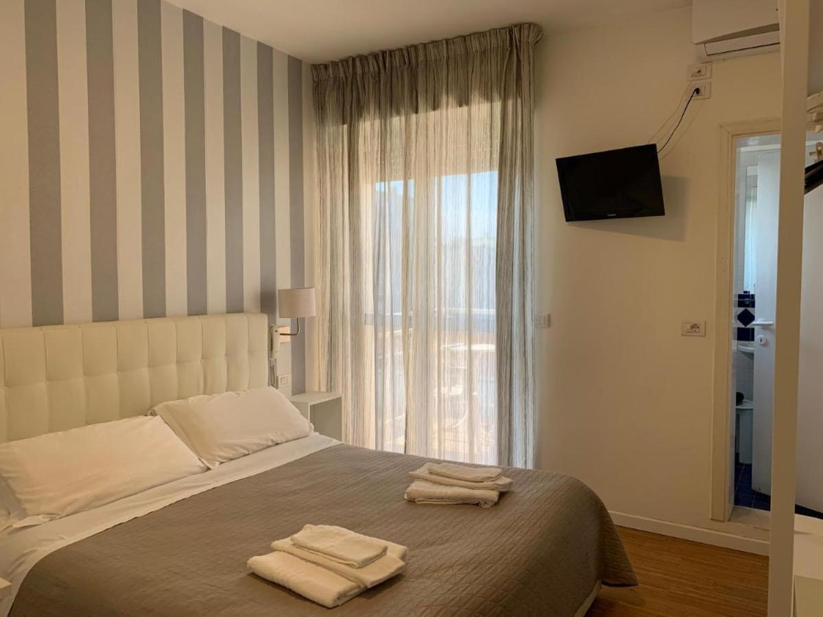 Hotel Villa Edda Riccione Esterno foto