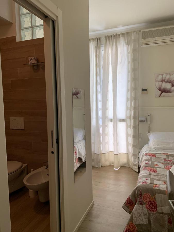 Hotel Villa Edda Riccione Esterno foto