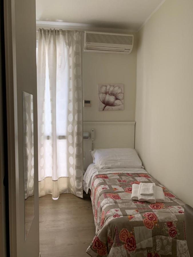 Hotel Villa Edda Riccione Esterno foto